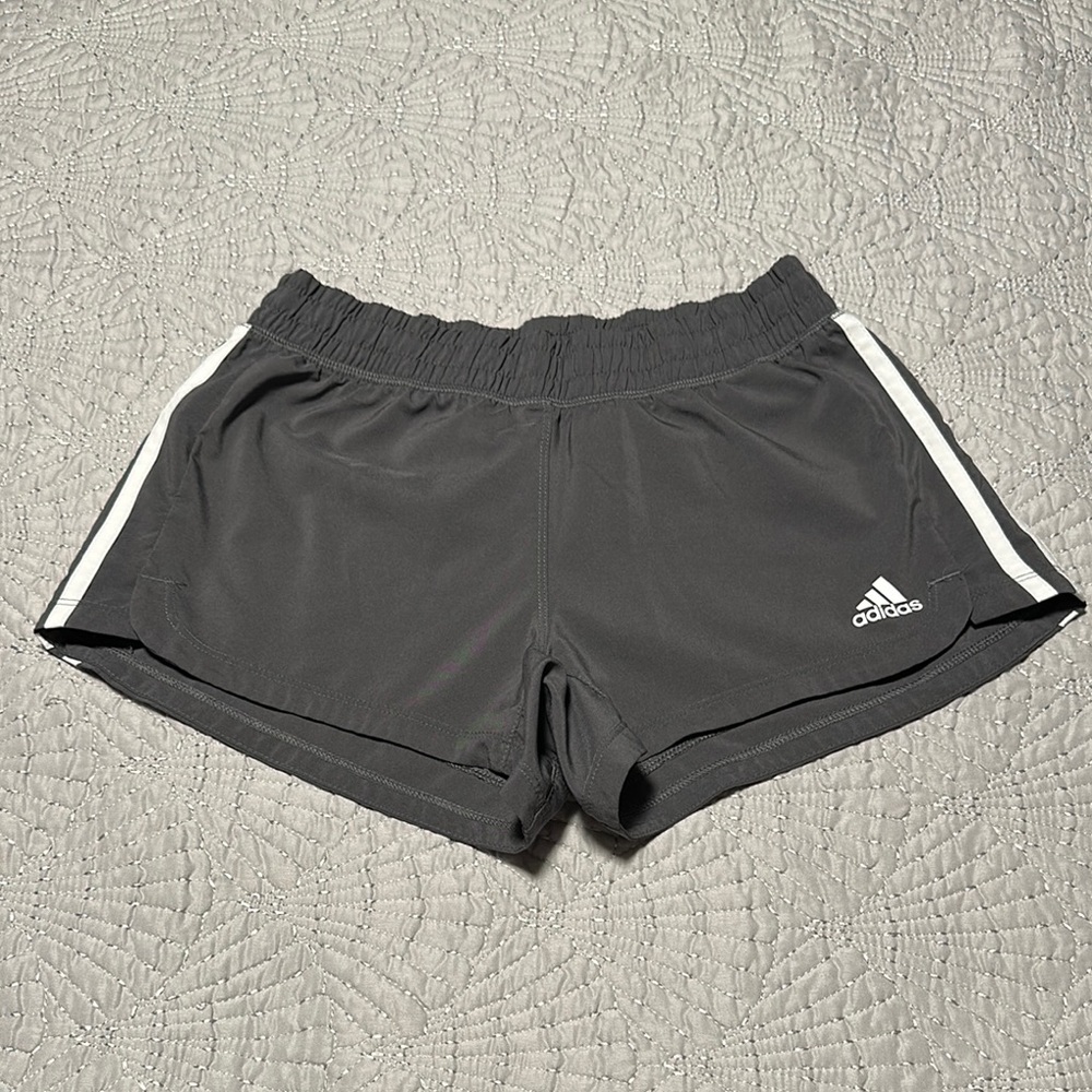 Adidas Ladies Gray & White Athletic Shorts Lightweight Performance, EUC, Size XS